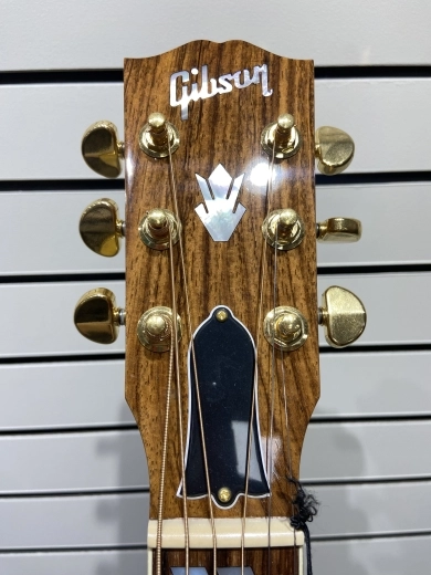 Gibson Songwriter Cutaway - Antique Natural 5